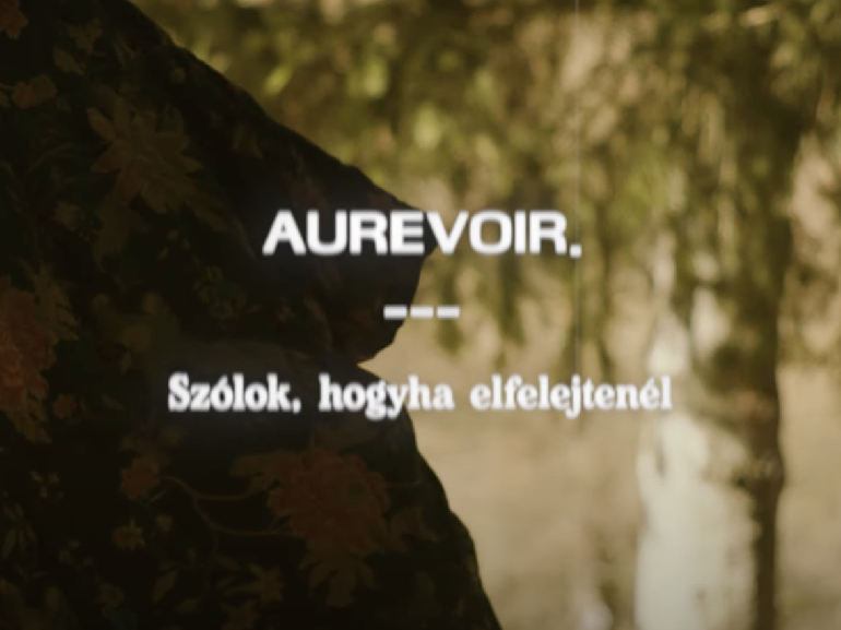 Az Aurevoir. írta a Szeláví! Fesztivál himnuszát